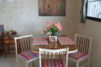 Comfortable Dining with Friends!