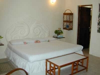 Villa Blanca Room